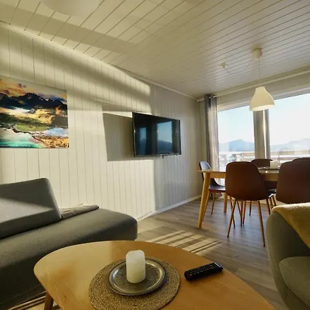 Lofoten Basecamp Hytte *